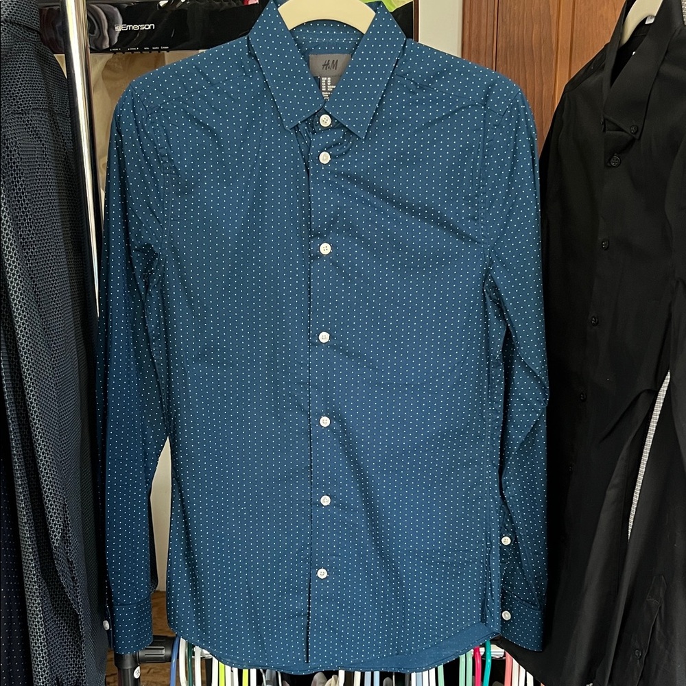 H&M Men's Teal Dot Pattern Shirt